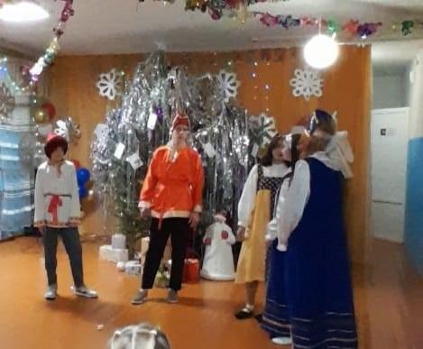 Новогодний праздник: «Новый год и все, и вся, и всё!»..